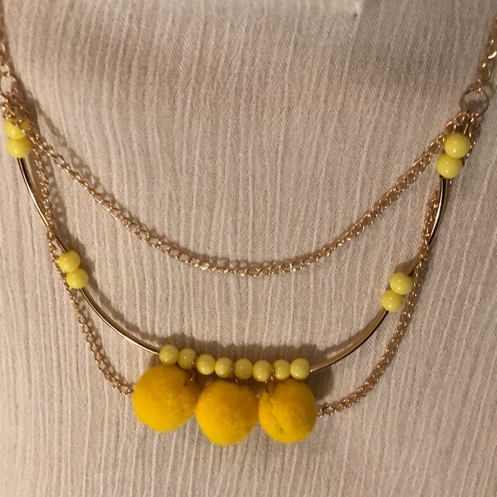 ⭐️Discount Shipping⭐️ Chain Fuzzball Drop - Picture 4 of 8